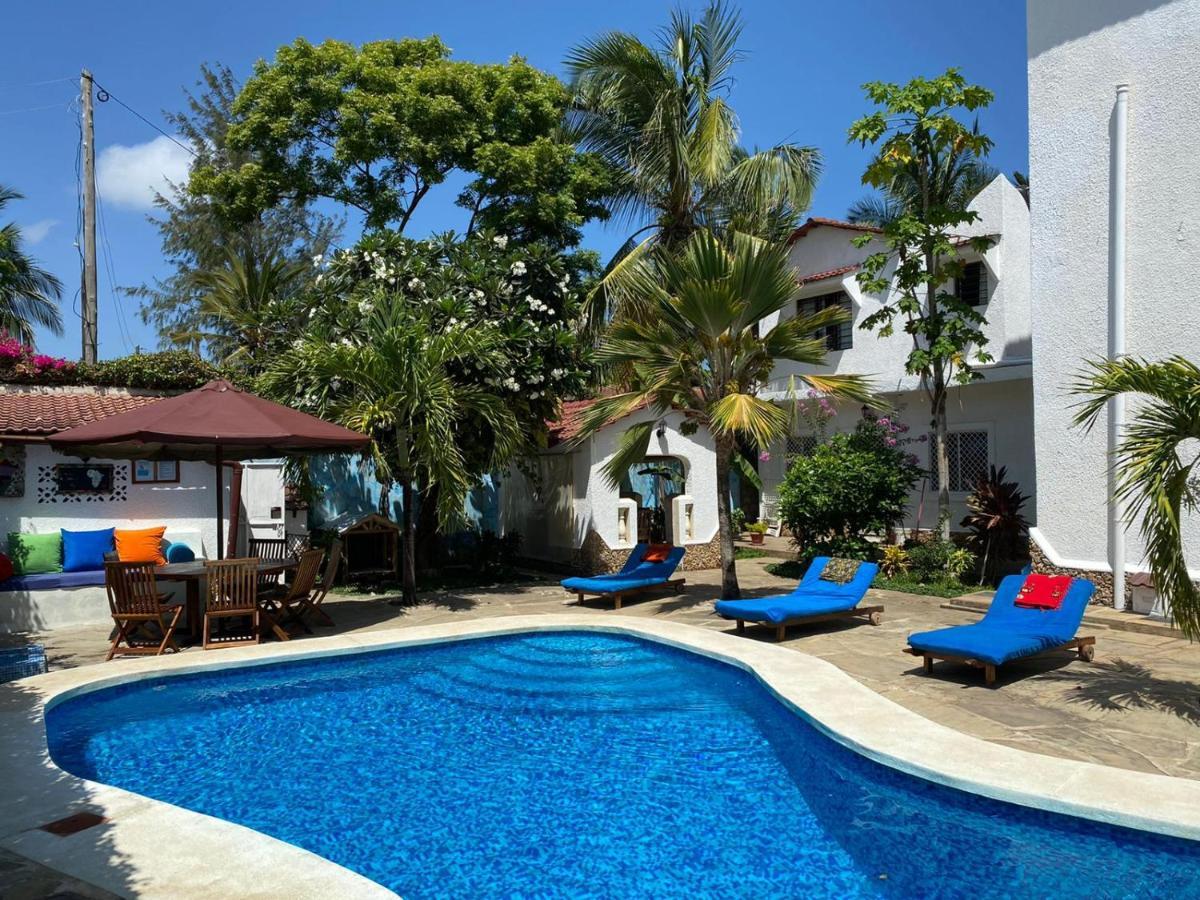 Luciano & Grace Apartments Watamu Bagian luar foto