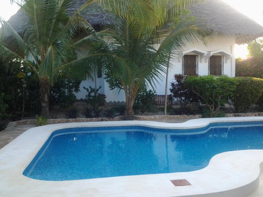 Luciano & Grace Apartments Watamu Ruang foto